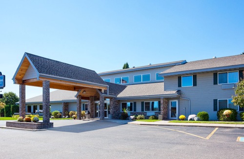 Rhinelander Hotel | AmericInn by Wyndham Rhinelander