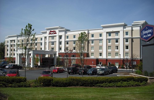 Crown Heights Hotel | Hampton Inn & Suites Poughkeepsie