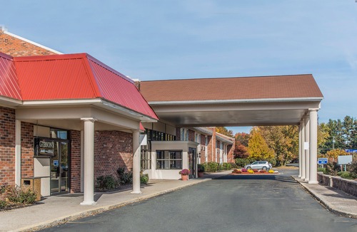 Plainfield Hotel | Quality Inn Plainfield I-395