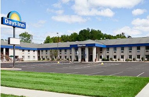 Grand Haven Hotel | Baymont by Wyndham Grand Haven