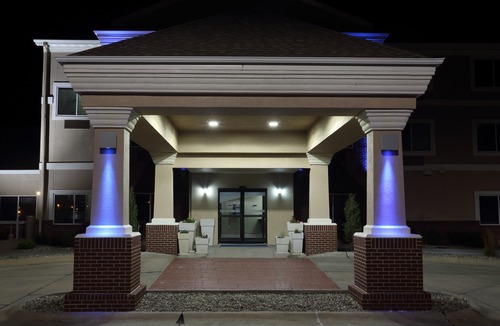 O'Neill Hotel | Holiday Inn Express O'Neill, an Ihg Hotel