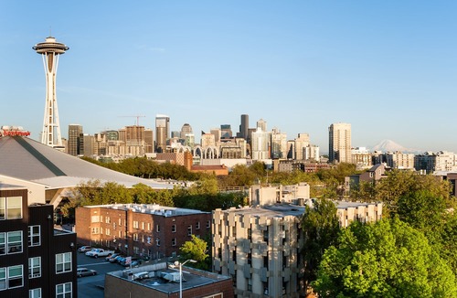 Lower Queen Anne Hotel | The Mediterranean Inn