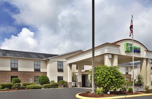 Breaux Bridge Hotel | Holiday Inn Express Breaux Bridge, an Ihg Hotel