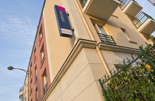 Chatou Hotel | Cerise Chatou