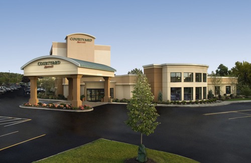 North Canton Hotel | Courtyard by Marriott Canton