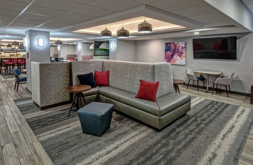 New Albany Hotel | Hampton Inn New Albany Louisville West