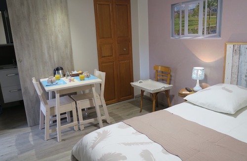 Fagnieres Hotel | Les Collinades de Chalons