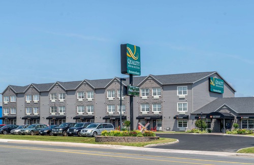 Fredericton Hotel | Quality Inn & Suites Amsterdam