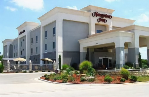 Brownwood Hotel | Hampton Inn Brownwood