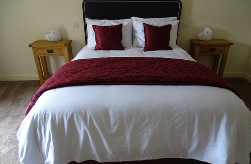 Ellesmere Hotel | Ellesmere Hotel