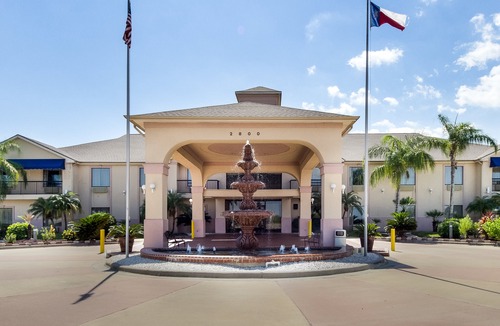 Ingleside Hotel | Quality Inn Ingleside - Corpus Christi