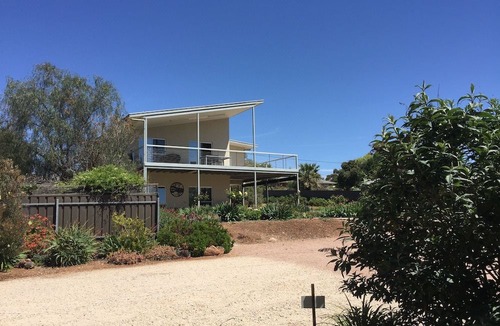 Upper Wakefield Other | Lyreen's Apartment