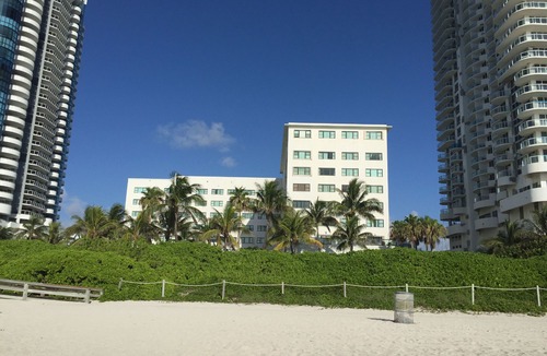 Mid Beach Hotel | Casablanca Miami Beach