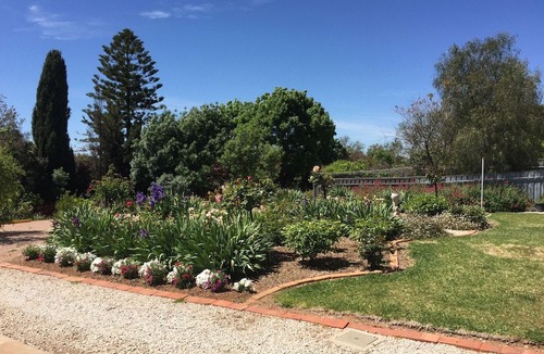 Upper Wakefield Other | Lyreen's Apartment