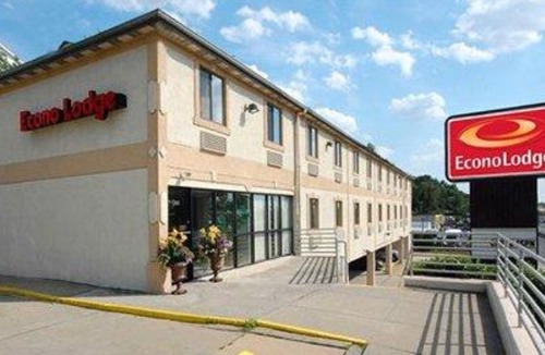 The Heights Hotel | Days Inn by Wyndham Jersey City