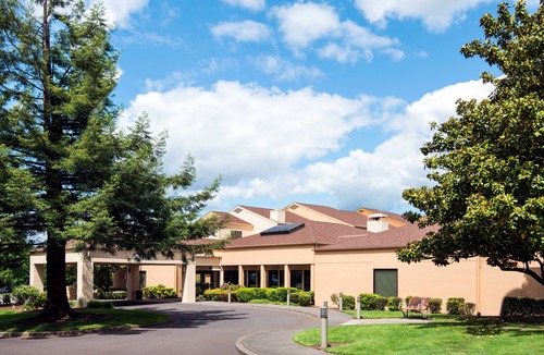 Greenway Hotel | Courtyard by Marriott Portland Beaverton