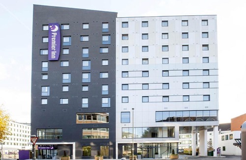 Woking Hotel | Woking Town Centre