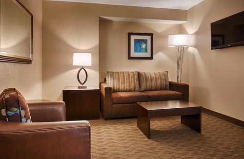 Tallahassee Hotel | Best Western Plus Tallahassee North Hotel
