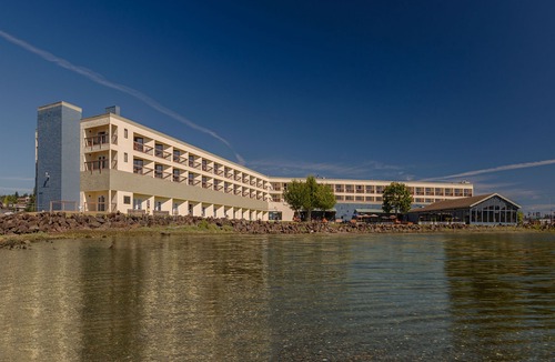 Silverdale Hotel | Best Western Plus Silverdale Beach Hotel