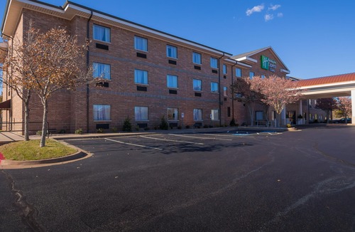 Edmond Hotel | Holiday Inn Express Hotel & Suites Edmond, an Ihg Hotel