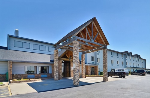 Platte City Hotel | Ramada by Wyndham Platte City KCI Airport