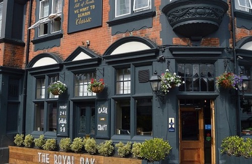 Waltham Forest Hotel | The Royal Oak