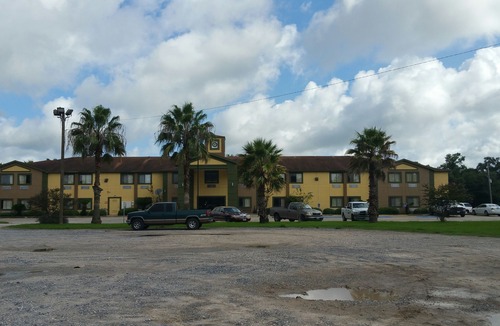 Orange Hotel | SureStay Hotel by Best Western Orange