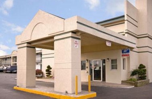 Parsippany Hotel | Days Inn by Wyndham Parsippany