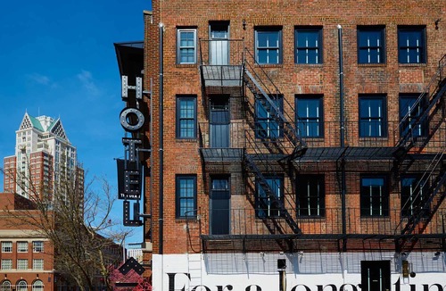 Downtown Hotel | The Dean Hotel