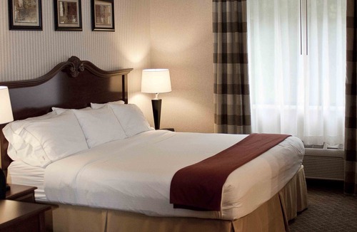 Mentor Hotel | Wingate by Wyndham Mentor Oh