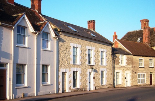 Mere Hotel | Castleton House B&B