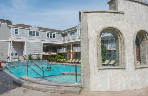 Hyannis Hotel | Cape Codder Resort and Spa