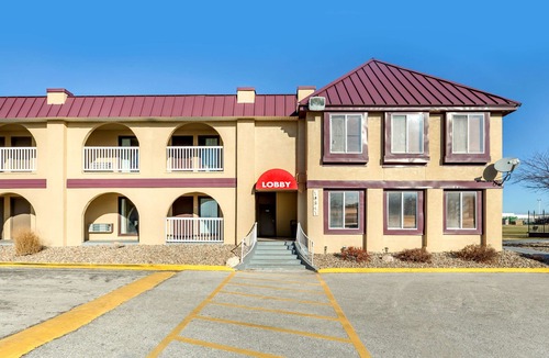 Urbandale Hotel | Econo Lodge Urbandale-Northwest des Moines