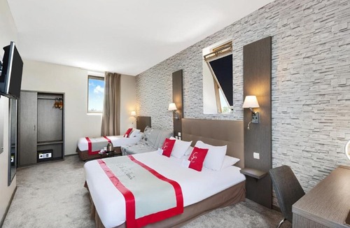 Peronne Hotel | Best Western Hotel Saint Claude