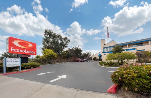 Seaside Hotel | Econo Lodge Bay Breeze