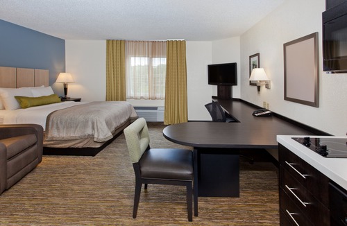 Fossil Creek Hotel | Sonesta Simply Suites Fort Worth