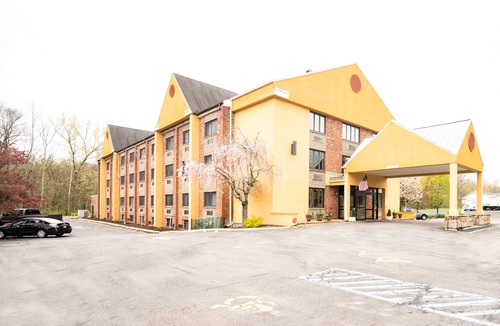 Cromwell Hotel | Quality Inn Cromwell - Middletown