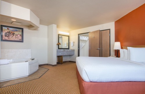 Pampa Hotel | AmericInn by Wyndham Pampa Event Center