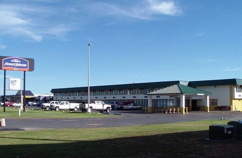 Gillette Hotel | Howard Johnson by Wyndham Gillette