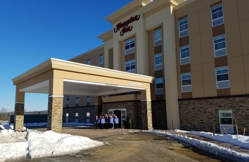 Oxford Hotel | Hampton Inn by Hilton Oxford, ME