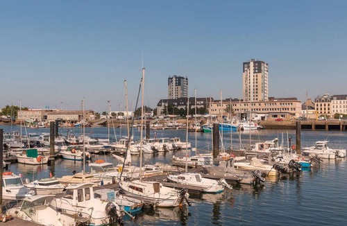 Cherbourg-en-Cotentin Hotel | Appart'City Cherbourg Centre Port