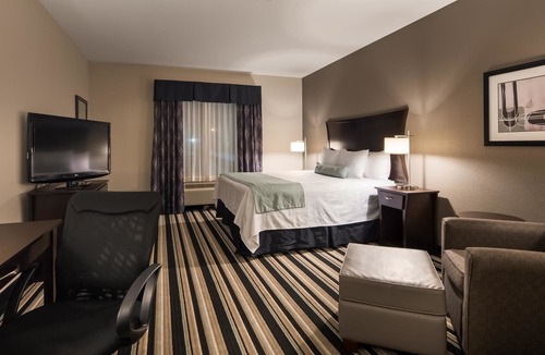 Madill Hotel | Best Western Plus Sand Bass Inn & Suites