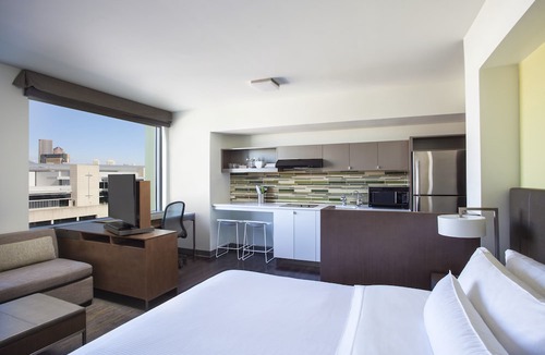 D Street - West Broadway Hotel | Element Boston Seaport District