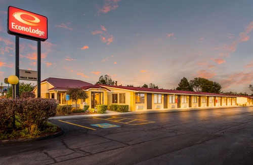 Norwalk Hotel | Econo Lodge Norwalk