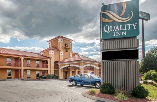 White House Hotel | Quality Inn - White House