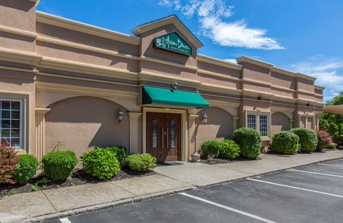 Ledgewood Hotel | Quality Inn Ledgewood - Dover