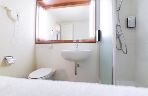 Morangis Hotel | Campanile Morangis Orly