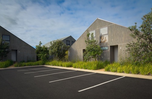 Port Campbell Hotel | Southern Ocean Villas