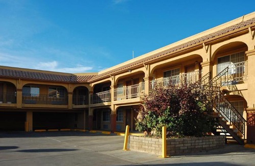 Bishop Hotel | Days Inn by Wyndham Bishop