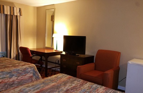 Waxahachie Hotel | Executive Inn and Suites Waxahachie